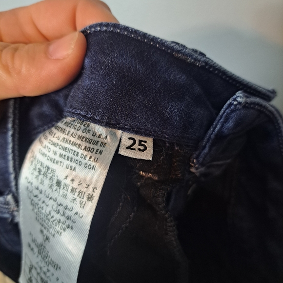 GUESS Jeans. Size 25 - Picture 7 of 9